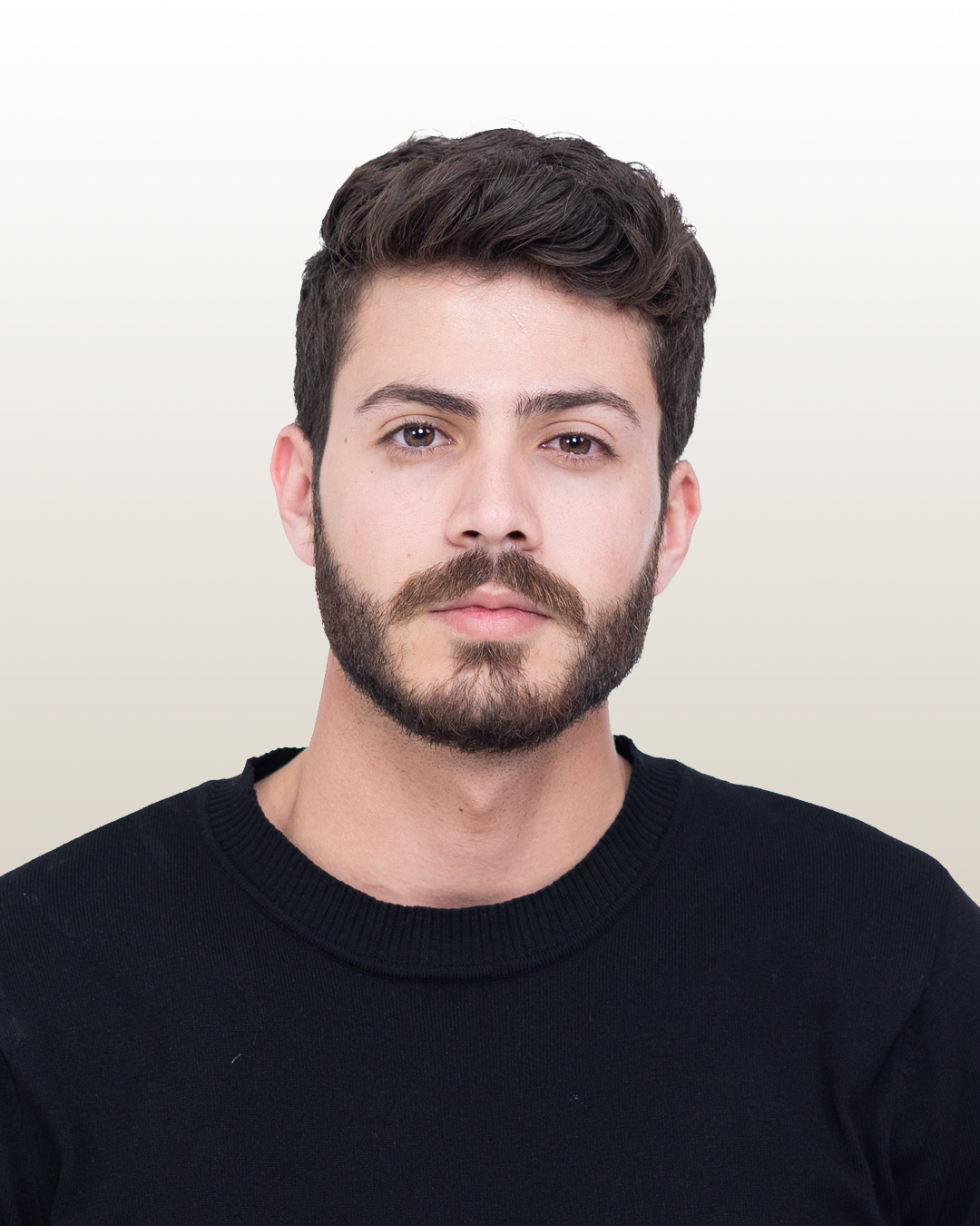 Ali Fakhir 